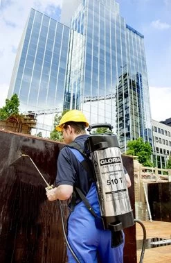 Gloria Hogedrukspuit RVS 510T Profiline - 10 Liter -Ongedierte - Plagen Winkel gloria510tprofilineanwendung3